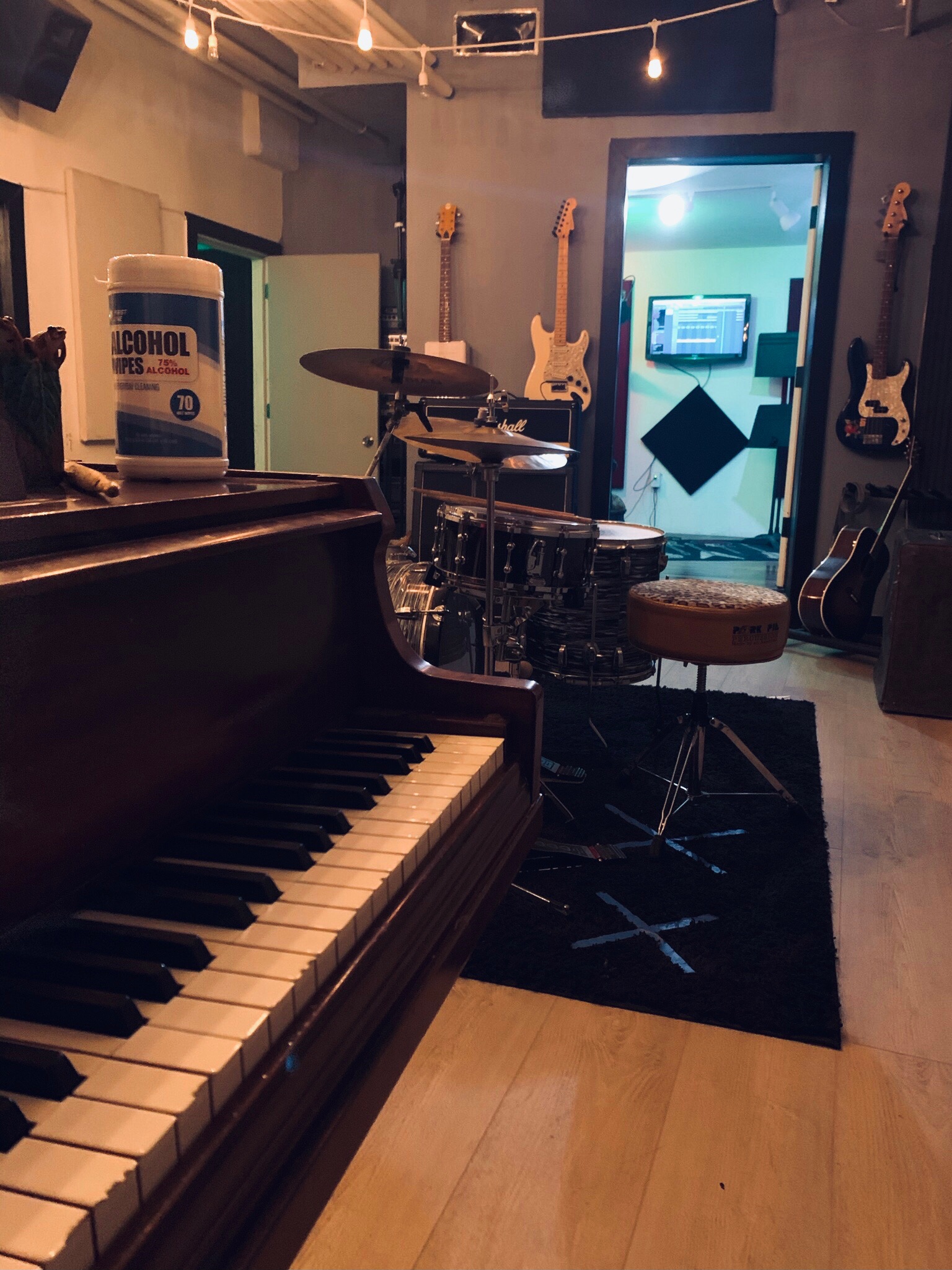 Synthesizer and production gear